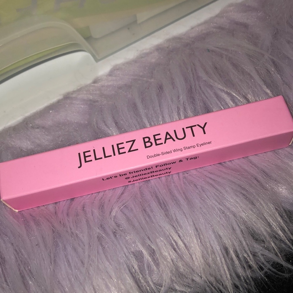 NIB Jelliez Beauty Double Ended Wing Stamp Eyeliner
